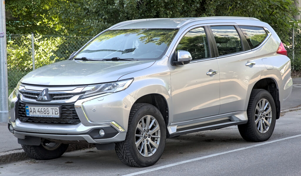 Mitsubishi Pajero Sport towing SUV New Zealand
