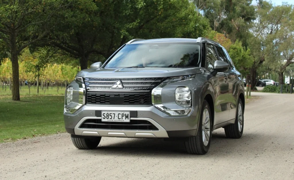 Mitsubishi Outlander for dog owners in New Zealand